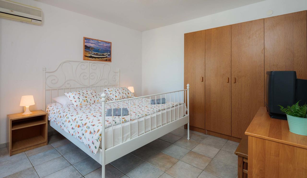 Apartments Loncar Seget Vranjica Dış mekan fotoğraf