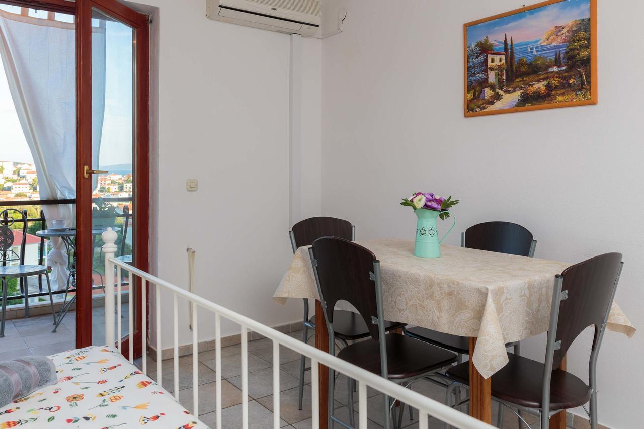 Apartments Loncar Seget Vranjica Dış mekan fotoğraf